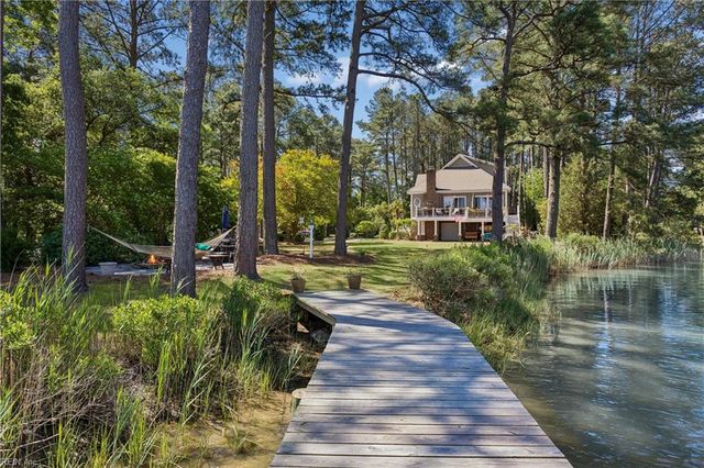 109 Vreeland DR, Yorktown, VA 23692