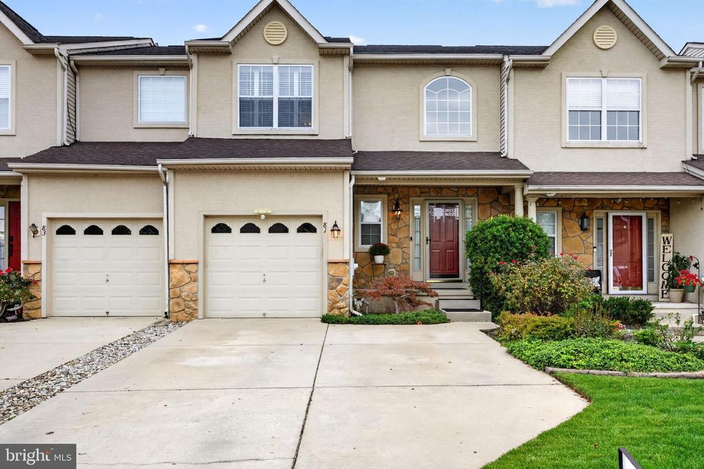 81 GLACIER DR, BERLIN, NJ 08009 — exterior