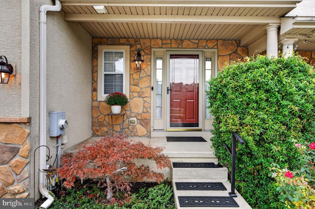 81 GLACIER DR, BERLIN, NJ 08009 — photo 2
