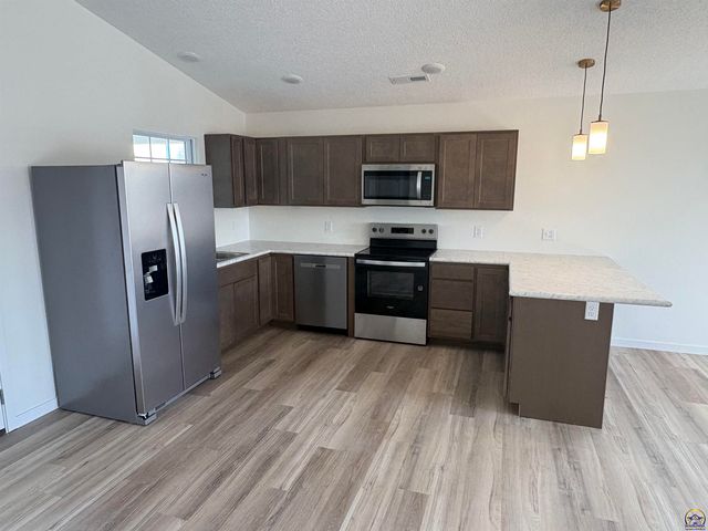 501 Brookston St, Emporia, KS 66801