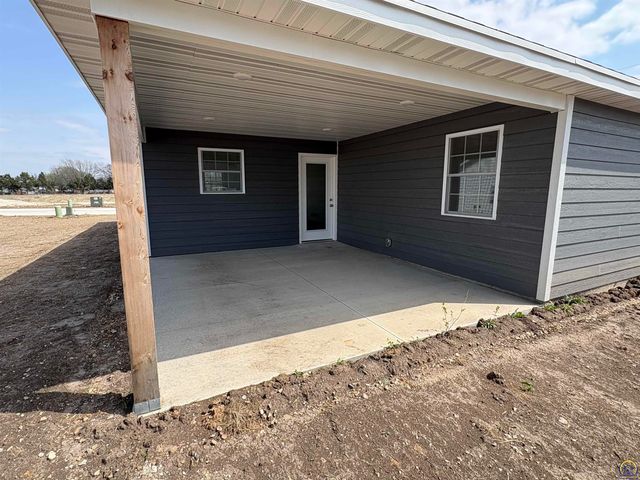 501 Brookston St, Emporia, KS 66801