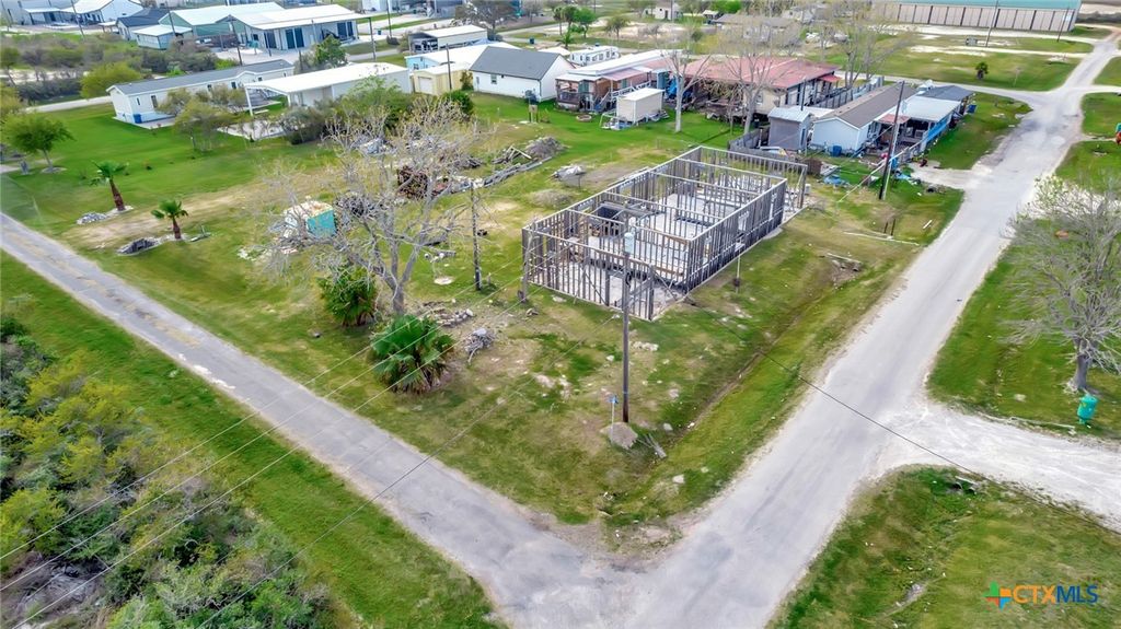 Image 5 of property listing at 814 N 15th Street, Port O'connor, TX 77982