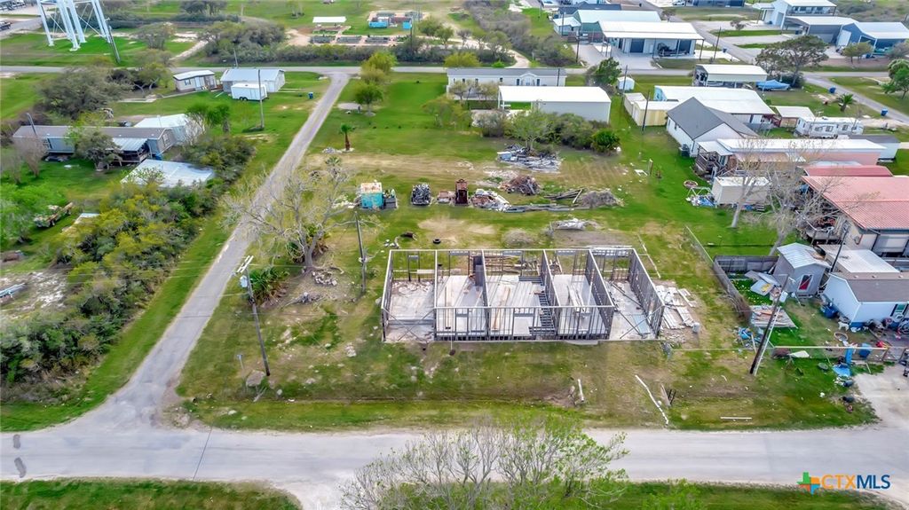 Image 6 of property listing at 814 N 15th Street, Port O'connor, TX 77982