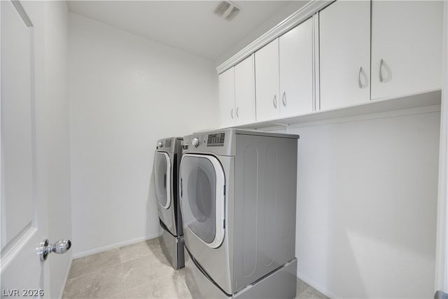 4831 Shady Chestnut Court, Las Vegas, NV 89131