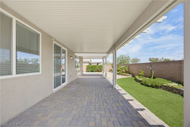 4831 Shady Chestnut Court, Las Vegas, NV 89131
