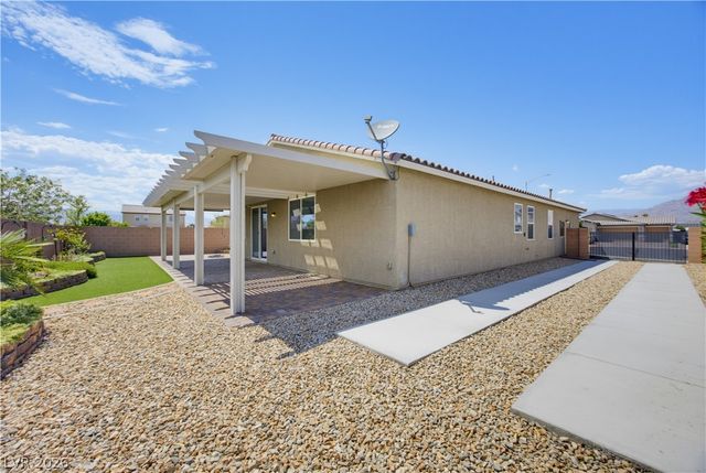 4831 Shady Chestnut Court, Las Vegas, NV 89131