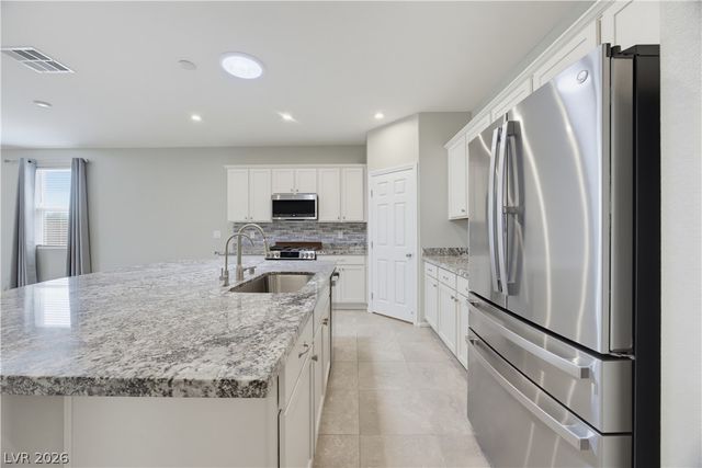 4831 Shady Chestnut Court, Las Vegas, NV 89131