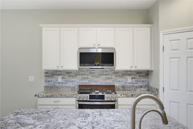 4831 Shady Chestnut Court, Las Vegas, NV 89131