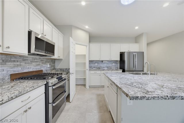 4831 Shady Chestnut Court, Las Vegas, NV 89131