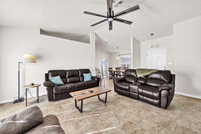2754 Copper Reef Drive, Navarre, FL 32566