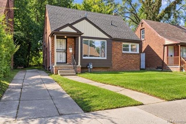 18523 Kentfield Street, Detroit, MI 48219