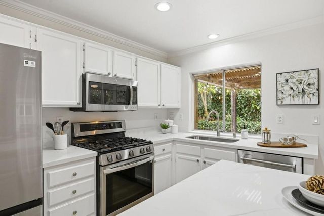 1242 Wagon Way, Gilroy, CA 95020