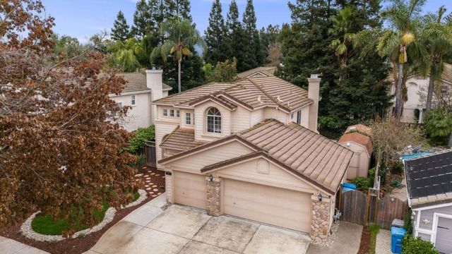 1242 Wagon Way, Gilroy, CA 95020