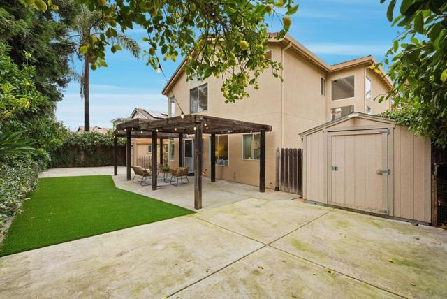 1242 Wagon Way, Gilroy, CA 95020