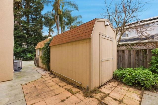 1242 Wagon Way, Gilroy, CA 95020