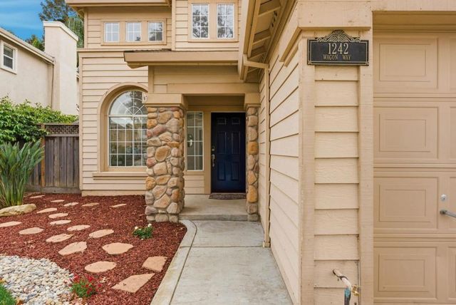 1242 Wagon Way, Gilroy, CA 95020