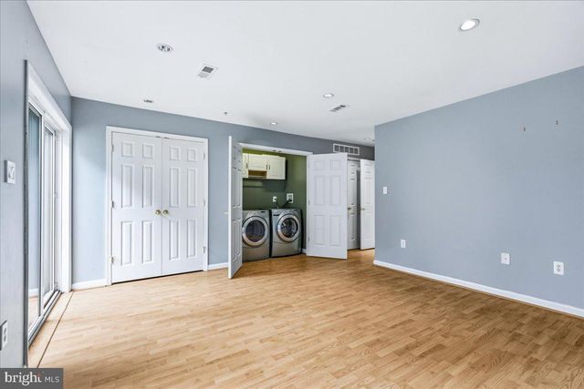 1943 CROSSING STONE CT, Frederick, MD 21702