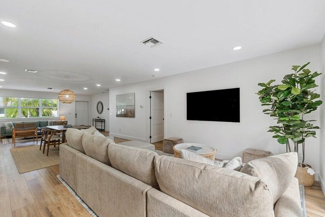 300 Lytle Street, West Palm Beach, FL 33405