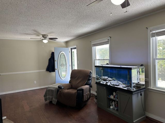 155 LEWTER ROAD RD, Crump, TN 38327