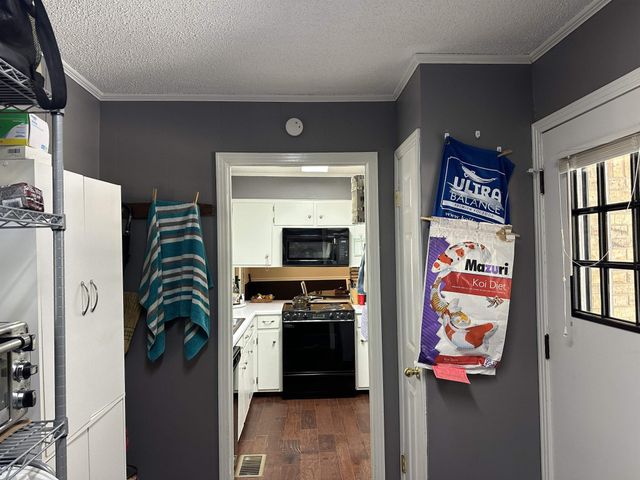 155 LEWTER ROAD RD, Crump, TN 38327