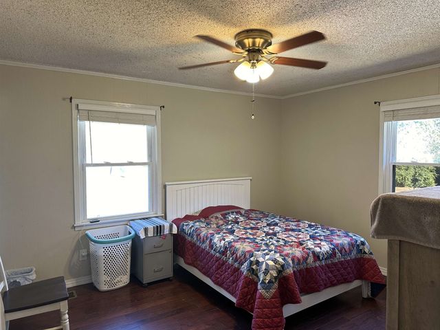 155 LEWTER ROAD RD, Crump, TN 38327