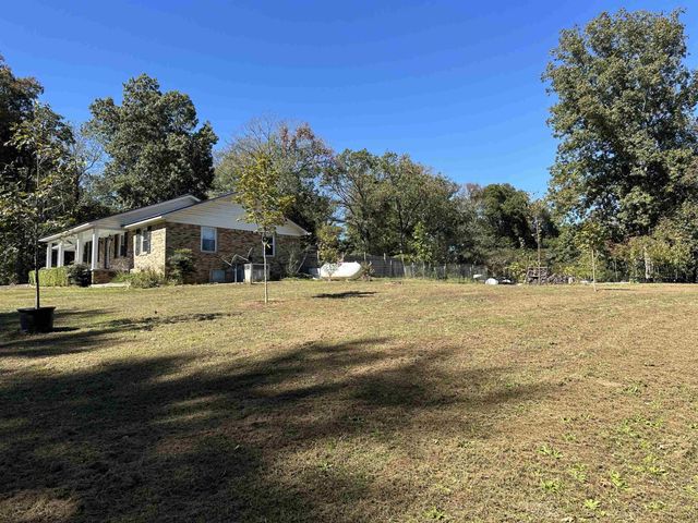 155 LEWTER ROAD RD, Crump, TN 38327