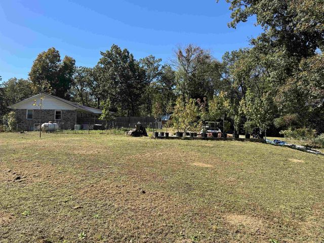 155 LEWTER ROAD RD, Crump, TN 38327