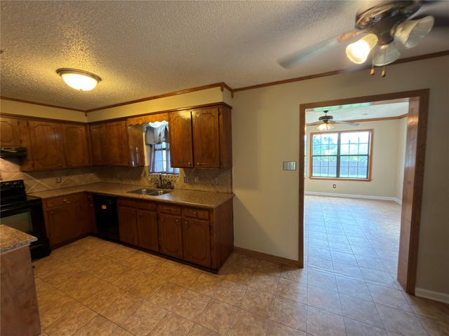 10359 Mcelroy Drive, Keithville, LA 71047