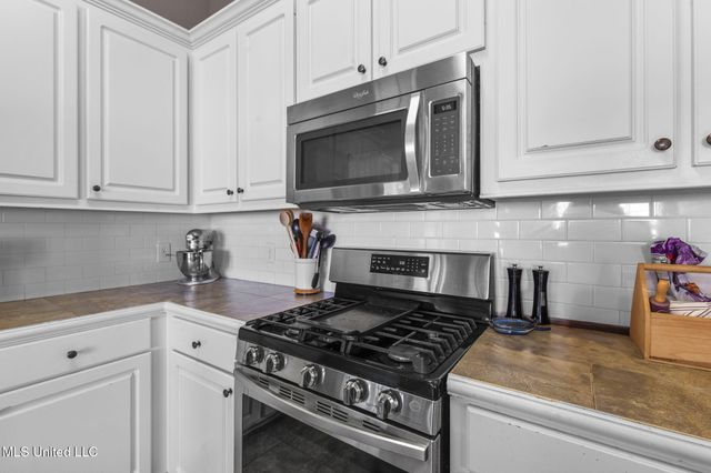 169 Beechwood Circle, Pearl, MS 39208