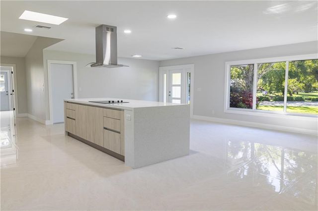 5740 36th Place, Vero Beach, FL 32966