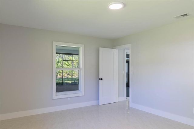 5740 36th Place, Vero Beach, FL 32966