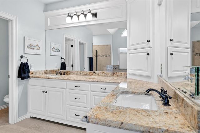 800 Tacoma Bridge Court, Edmond, OK 73034