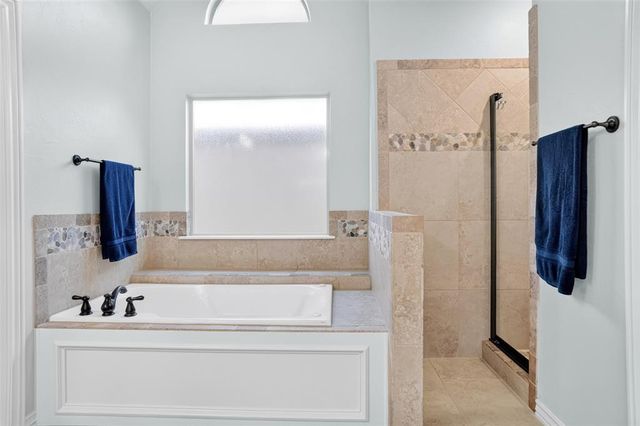 800 Tacoma Bridge Court, Edmond, OK 73034