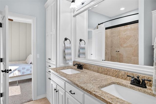 800 Tacoma Bridge Court, Edmond, OK 73034