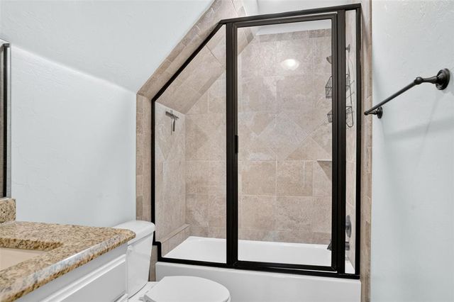 800 Tacoma Bridge Court, Edmond, OK 73034
