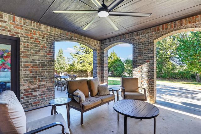 800 Tacoma Bridge Court, Edmond, OK 73034