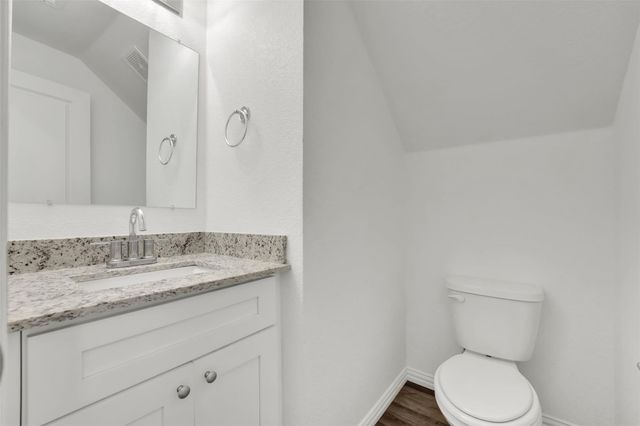 1608 Ash Crescent Street, Fort Worth, TX 76104