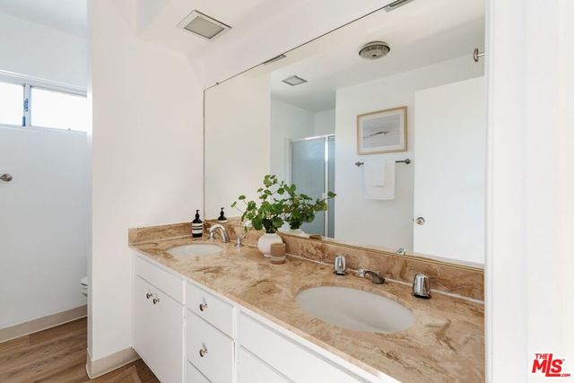 6251 Coldwater Canyon Avenue 310, Valley Glen, CA 91606