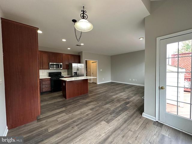 22609 WELBORNE MANOR SQ, Ashburn, VA 20148