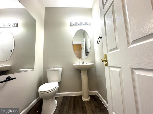 22609 WELBORNE MANOR SQ, Ashburn, VA 20148