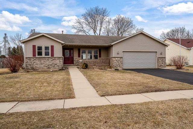 212 ROYAL Avenue, Belvidere, IL 61008