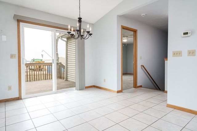 212 ROYAL Avenue, Belvidere, IL 61008