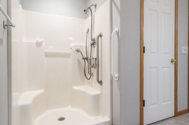 212 ROYAL Avenue, Belvidere, IL 61008