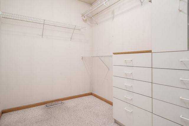 212 ROYAL Avenue, Belvidere, IL 61008