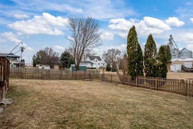 212 ROYAL Avenue, Belvidere, IL 61008