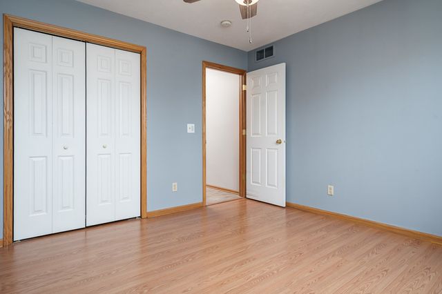 212 ROYAL Avenue, Belvidere, IL 61008