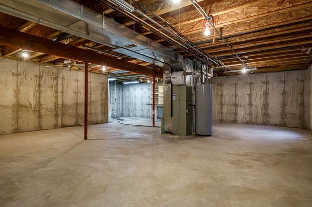 212 ROYAL Avenue, Belvidere, IL 61008