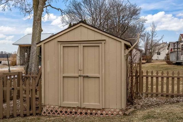 212 ROYAL Avenue, Belvidere, IL 61008