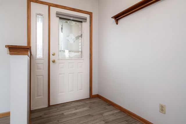 212 ROYAL Avenue, Belvidere, IL 61008