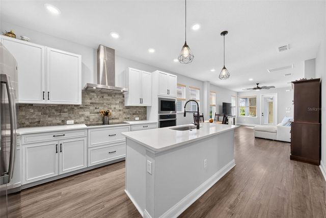 6939 HIGGS ALLEY, Orlando, FL 32827
